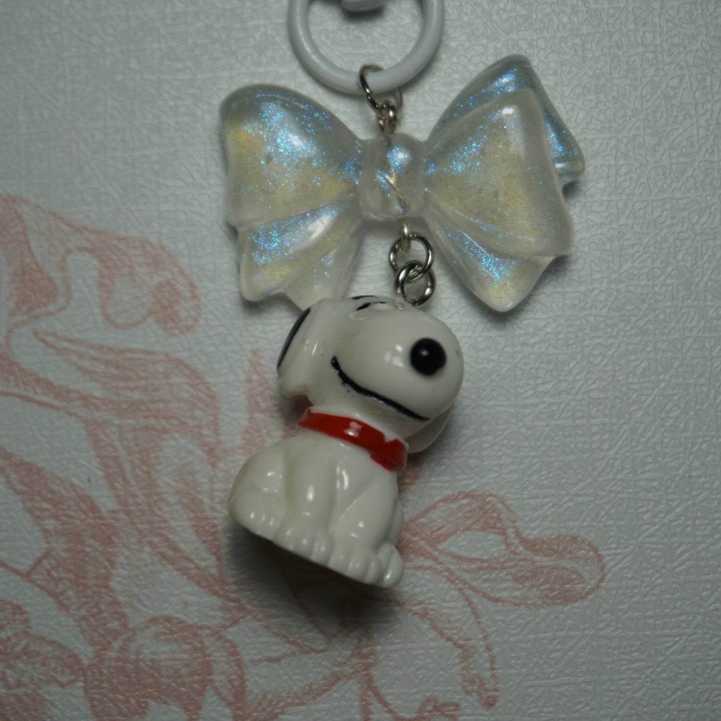 snoopy white keychain