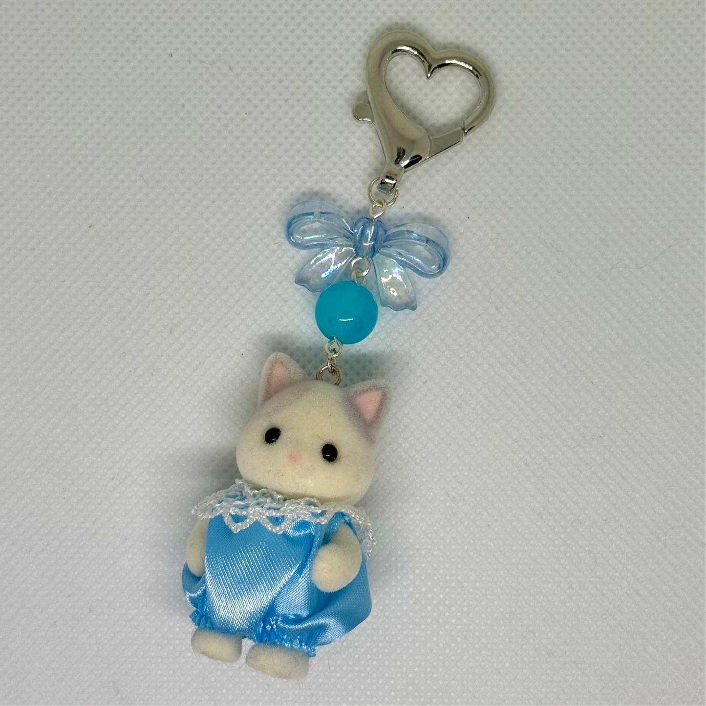 blue sylvanian mini-charm