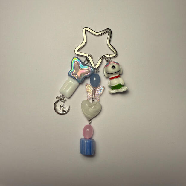 Trans Colour Snoopy Charm