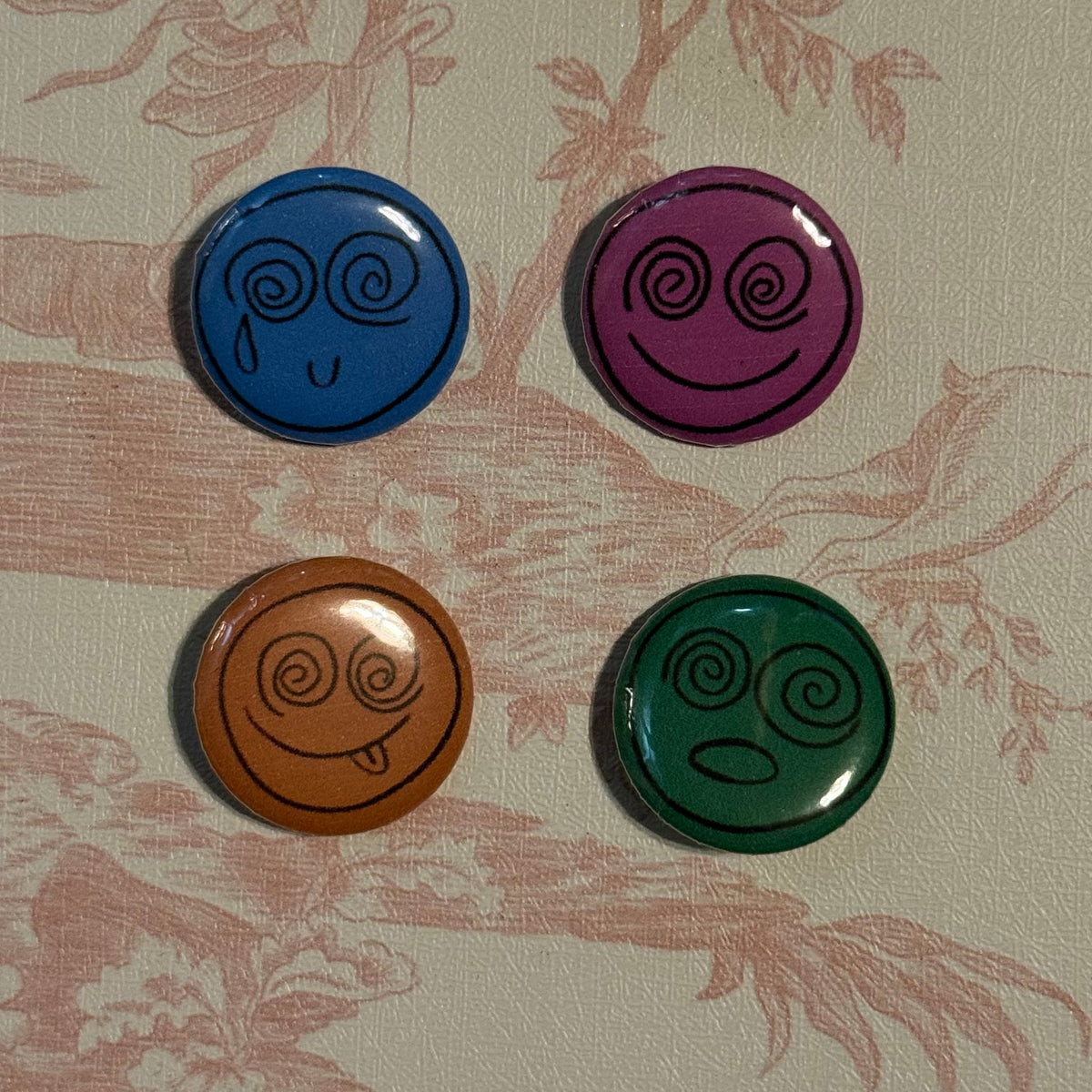 hs smiley pins