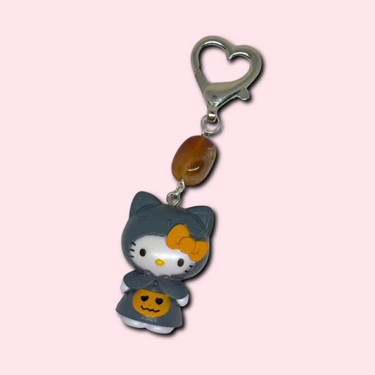 pumpkin kitty mini-charm