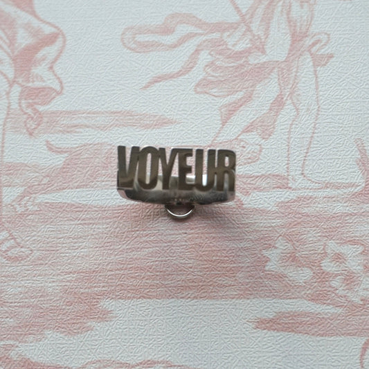 ar VOYEUR ring