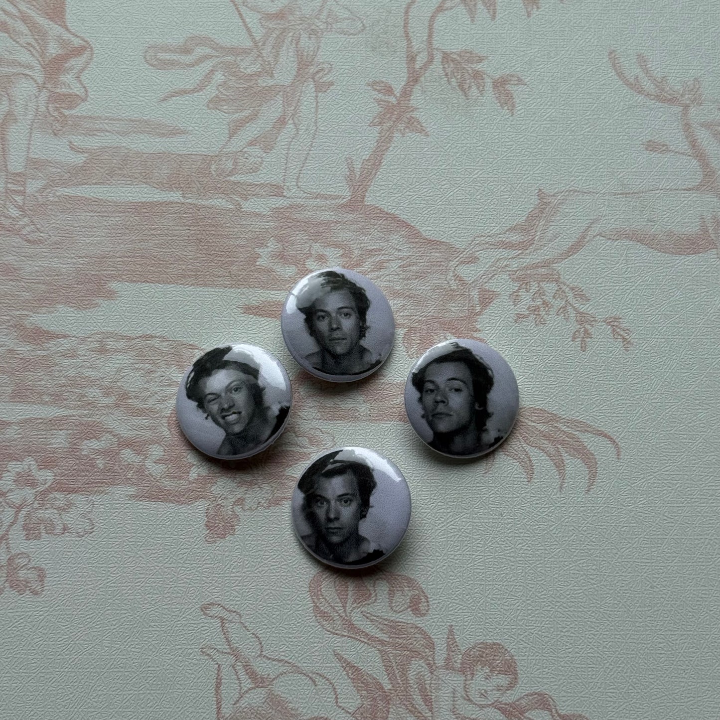 hs photobooth pins